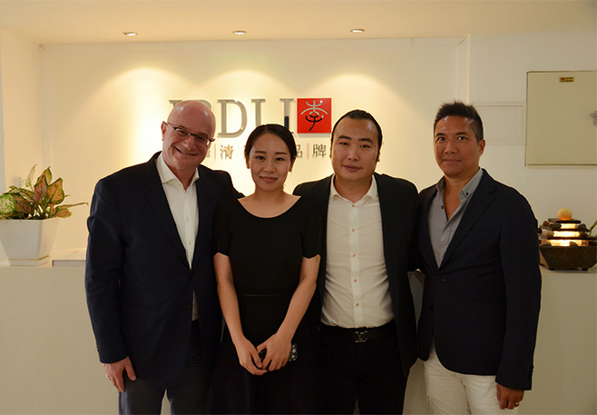 6新聞-09法國POY公司總裁Philippe-到訪李華清設(shè)計(jì)_03